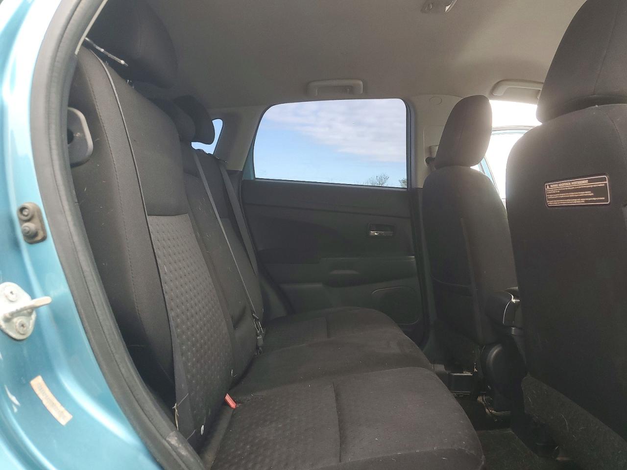 2011 MITSUBISHI OUTLANDER SPORT SE photo 21
