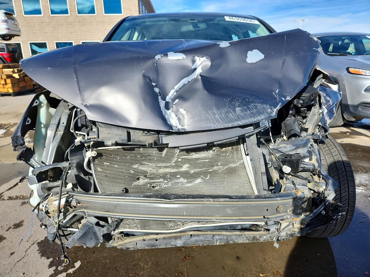 2014 HONDA CR-V LX photo 5