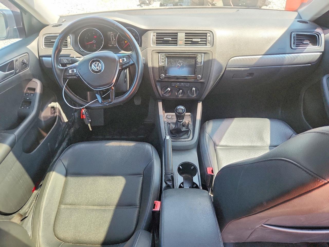 2017 VOLKSWAGEN JETTA SE photo 22