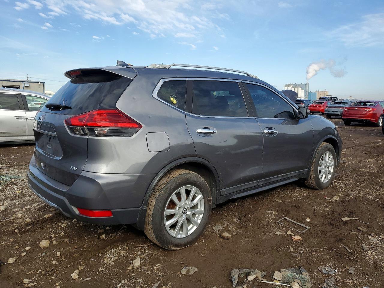 2017 NISSAN ROGUE S photo 5