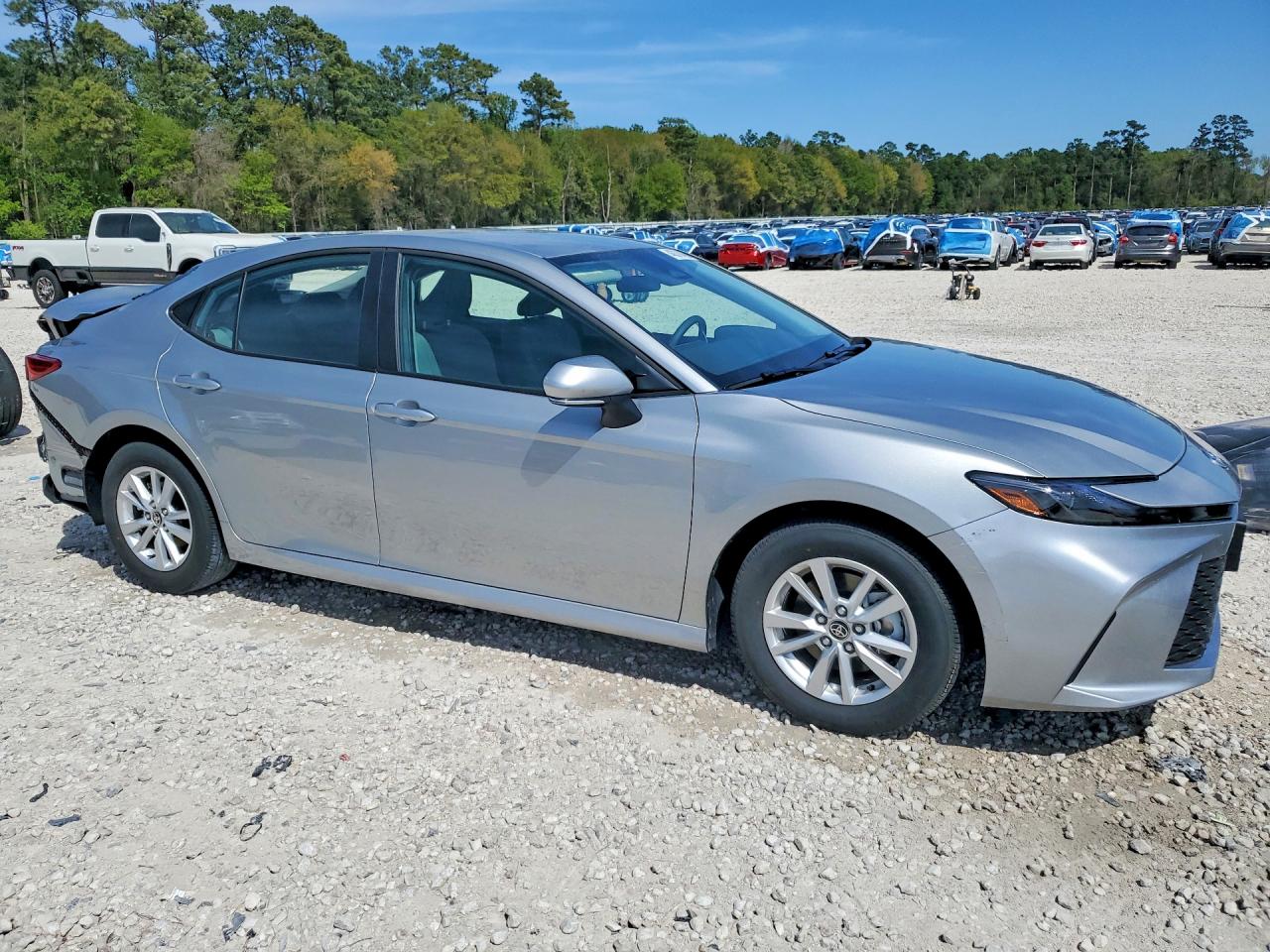 2025 TOYOTA CAMRY LE photo 13