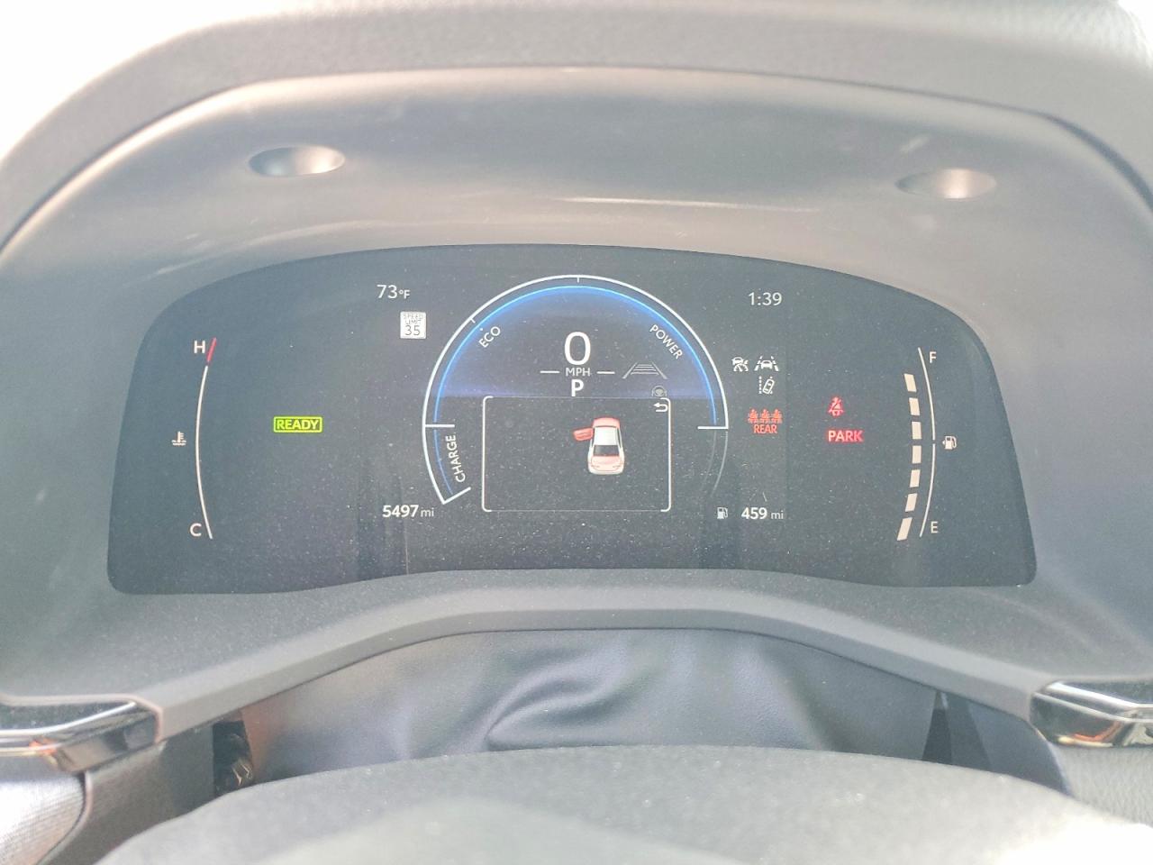 2025 TOYOTA CAMRY LE photo 33