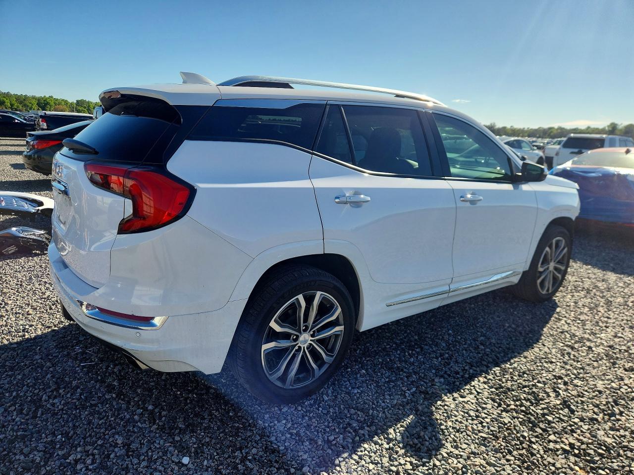 2018 GMC TERRAIN DENALI photo 5