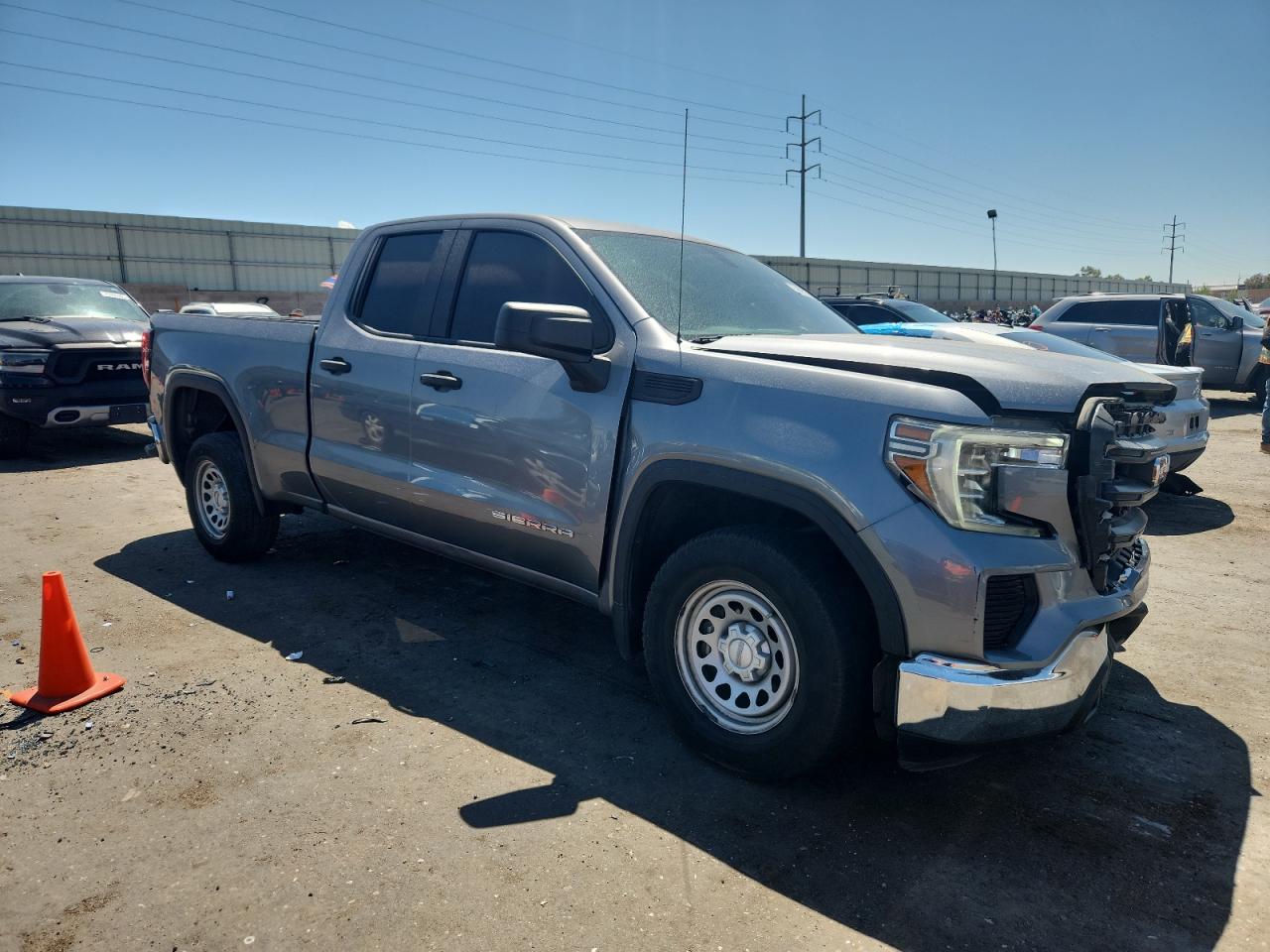 2021 GMC SIERRA photo 4