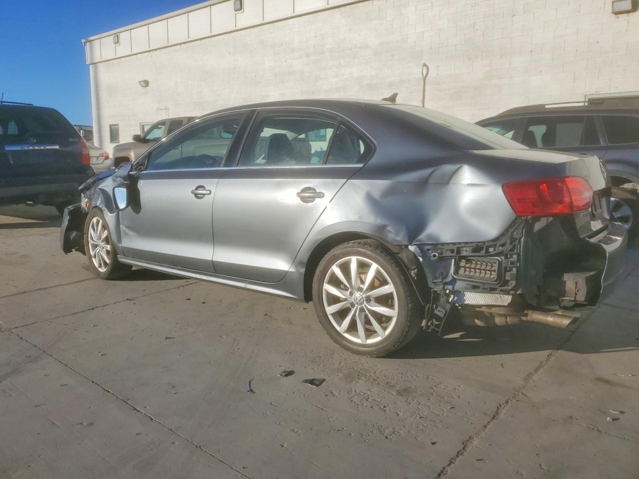 2014 VOLKSWAGEN JETTA photo 3