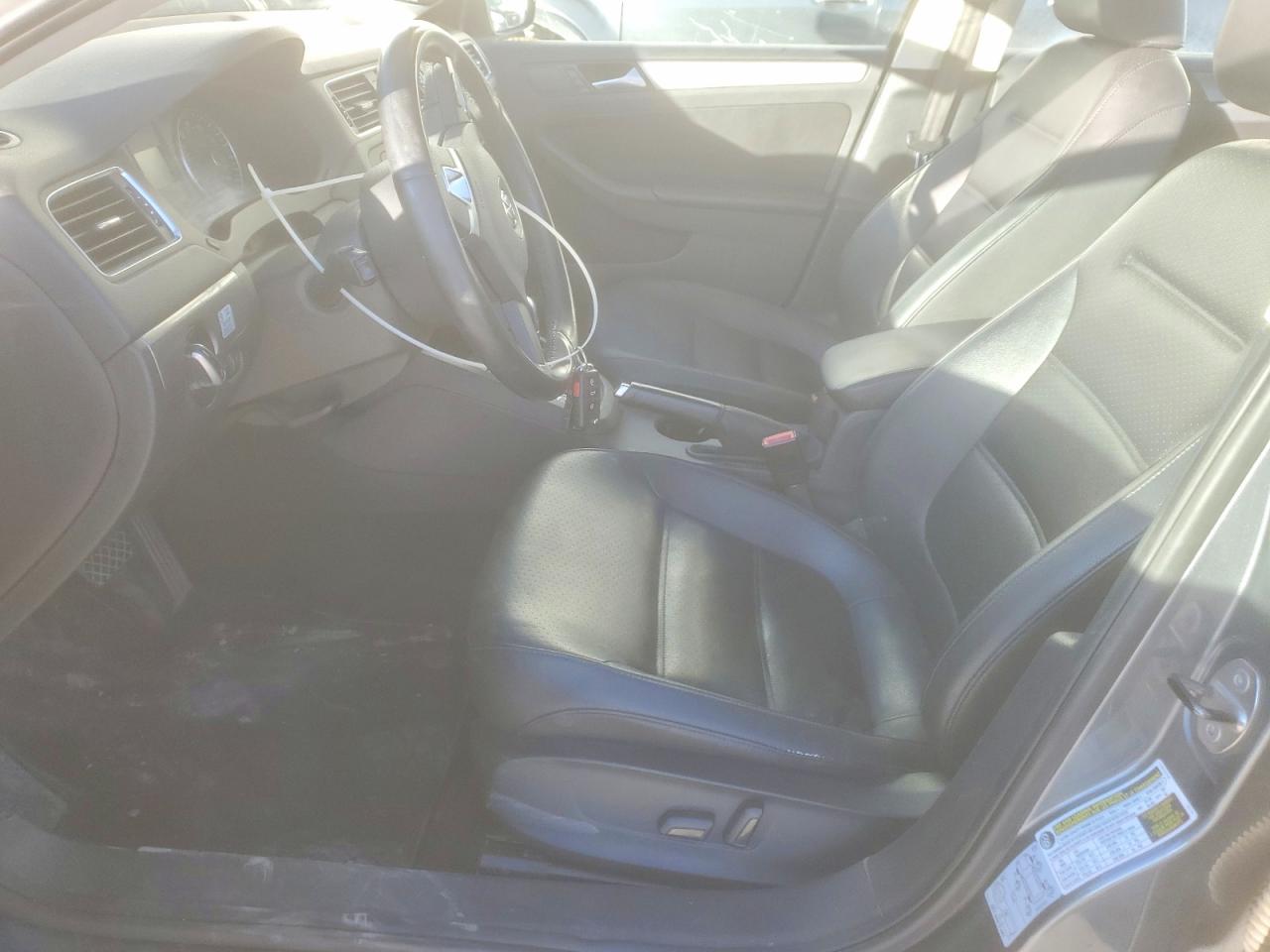 2014 VOLKSWAGEN JETTA photo 13
