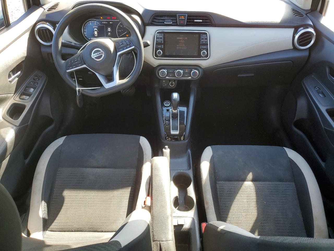 2020 NISSAN VERSA SV photo 15