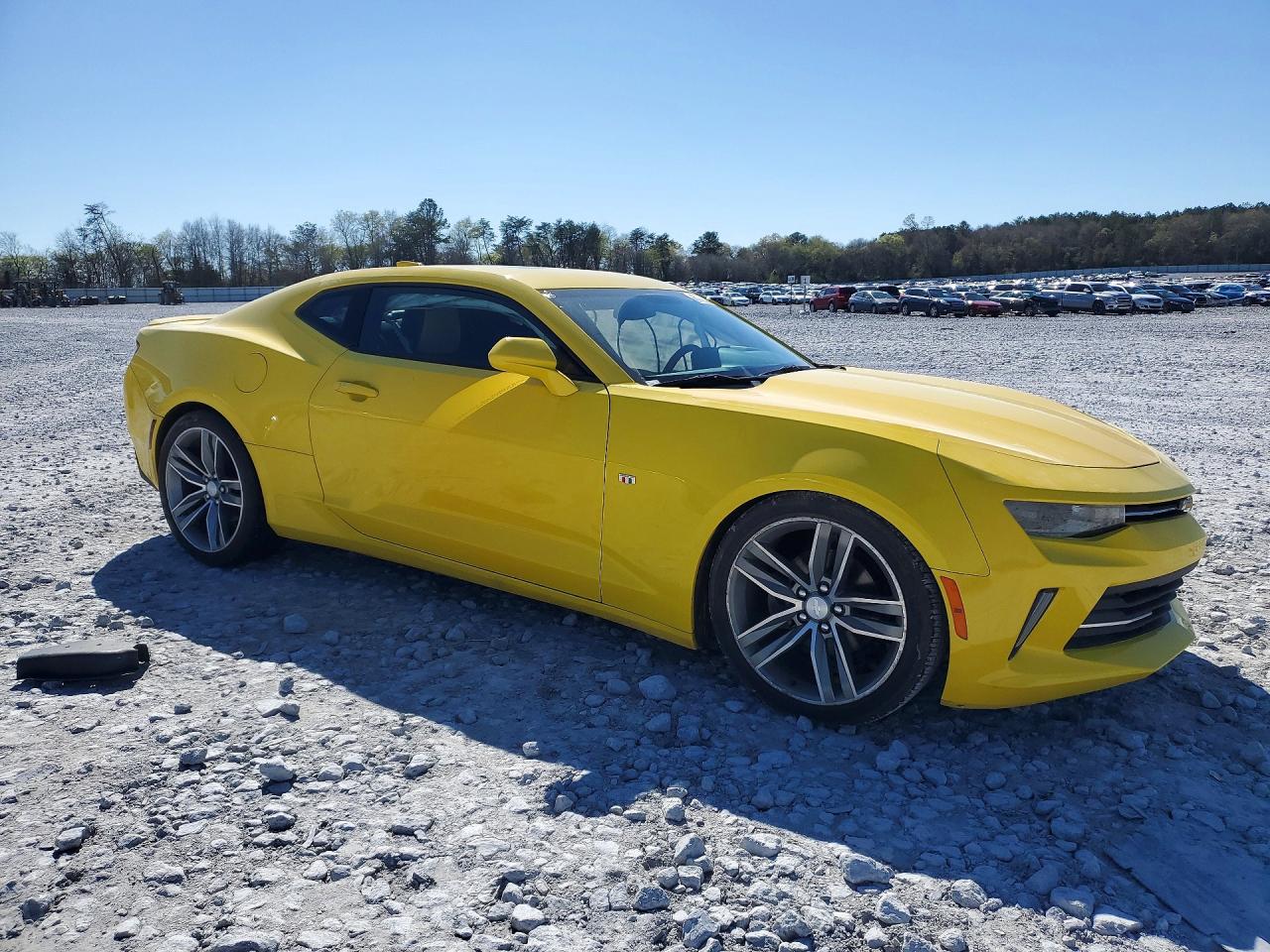2016 CHEVROLET CAMARO LT photo 4