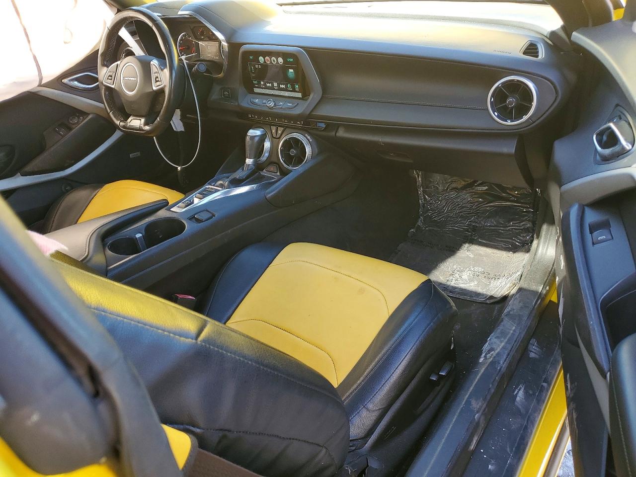 2016 CHEVROLET CAMARO LT photo 8