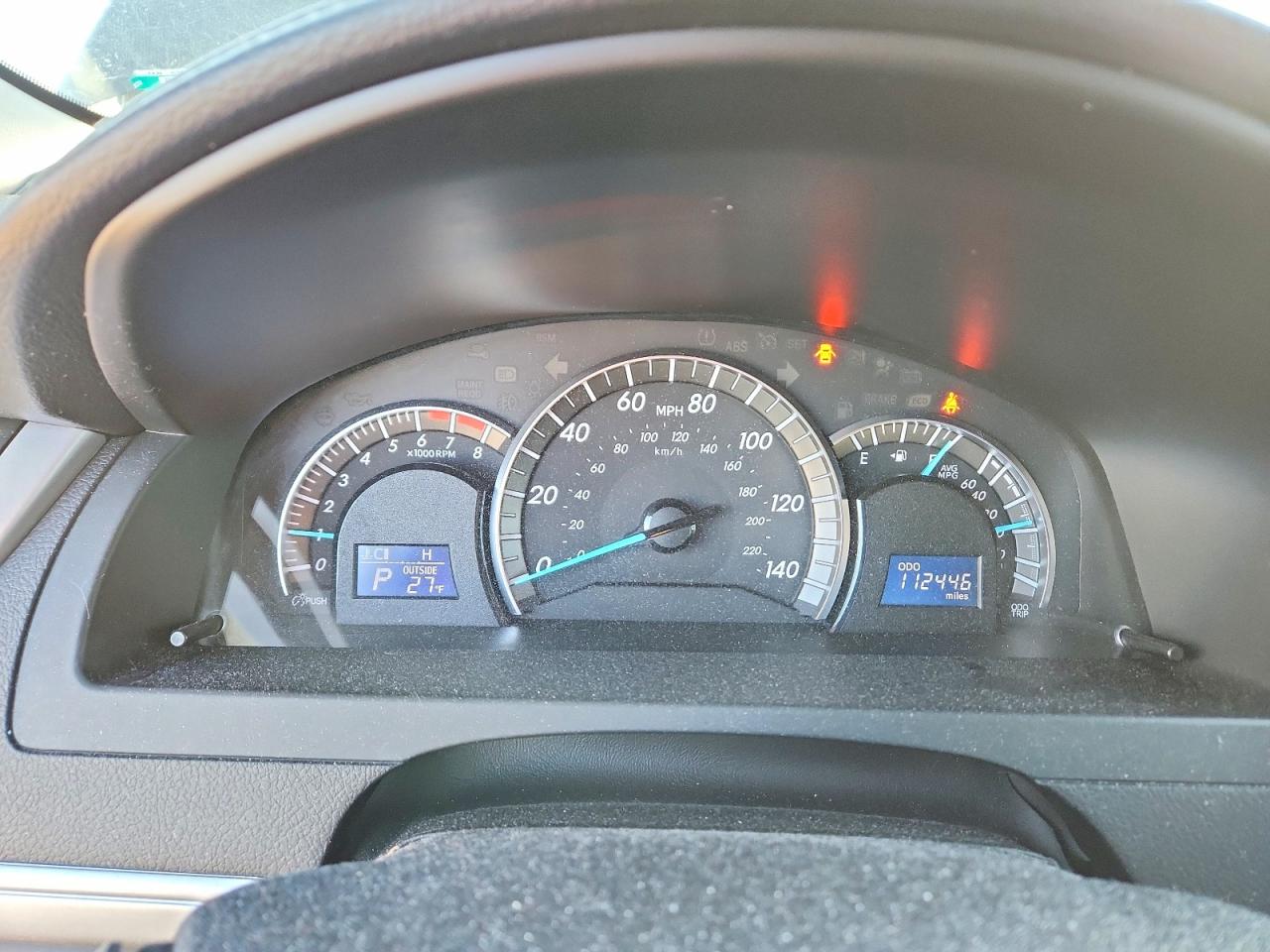 2014 TOYOTA CAMRY SE photo 9
