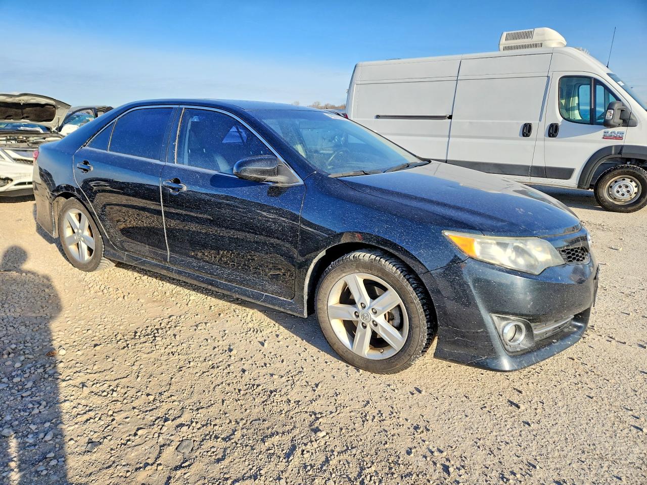 2014 TOYOTA CAMRY SE photo 4