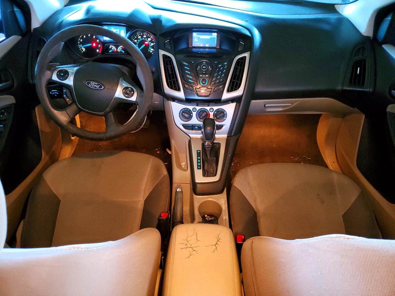 2014 FORD FOCUS SE photo 22