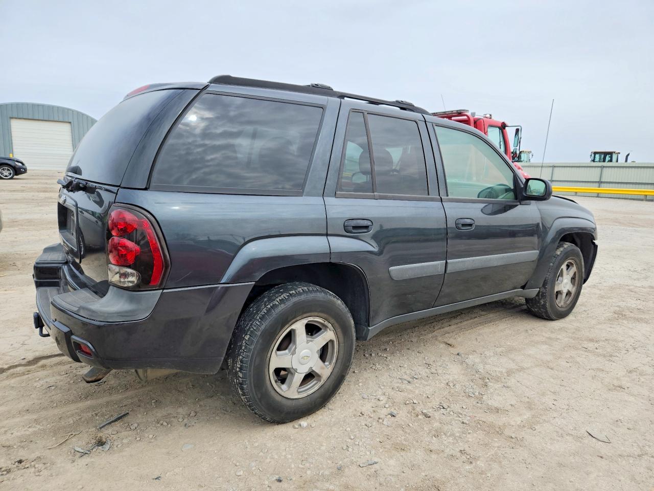 2005 CHEVROLET TRAILBLAZER LS photo 3