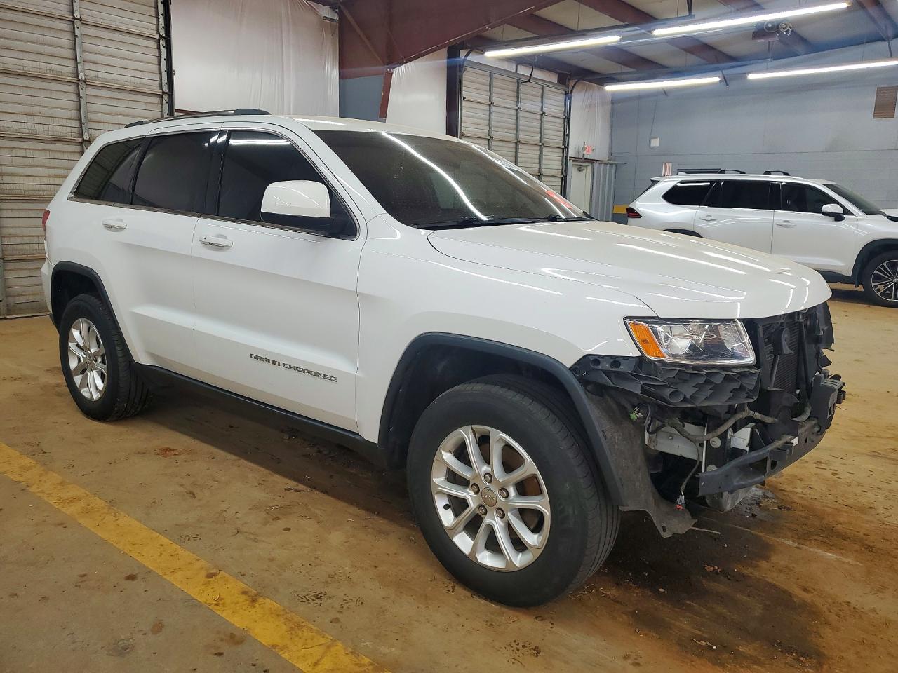 2014 JEEP GRAND CHEROKEE LAREDO photo 4