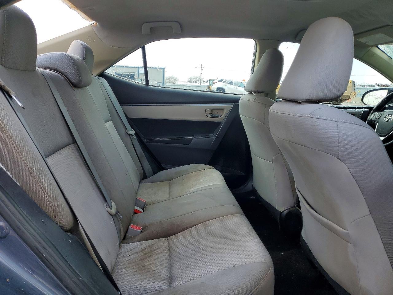 2014 TOYOTA COROLLA LE photo 10