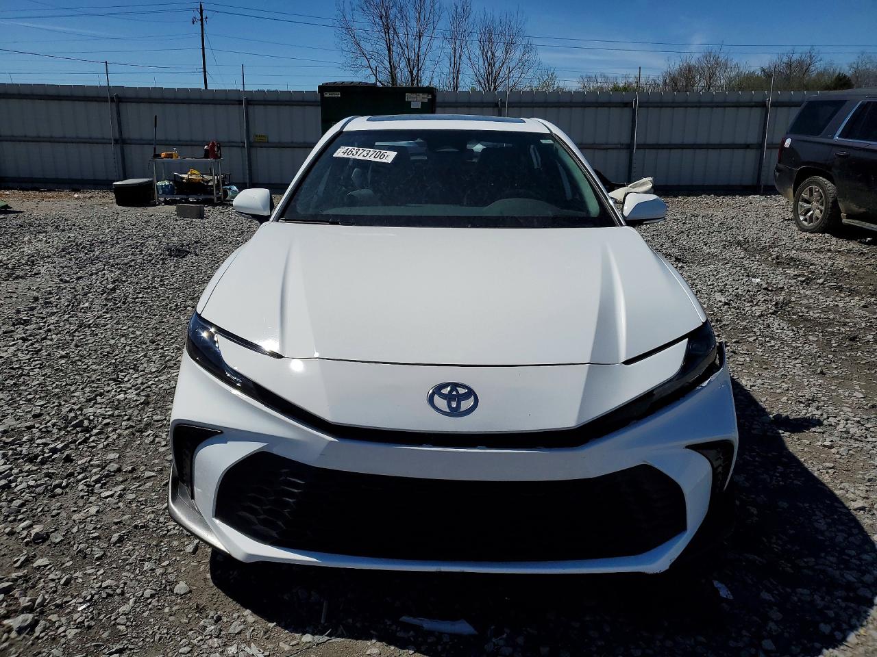 2025 TOYOTA CAMRY SE photo 13