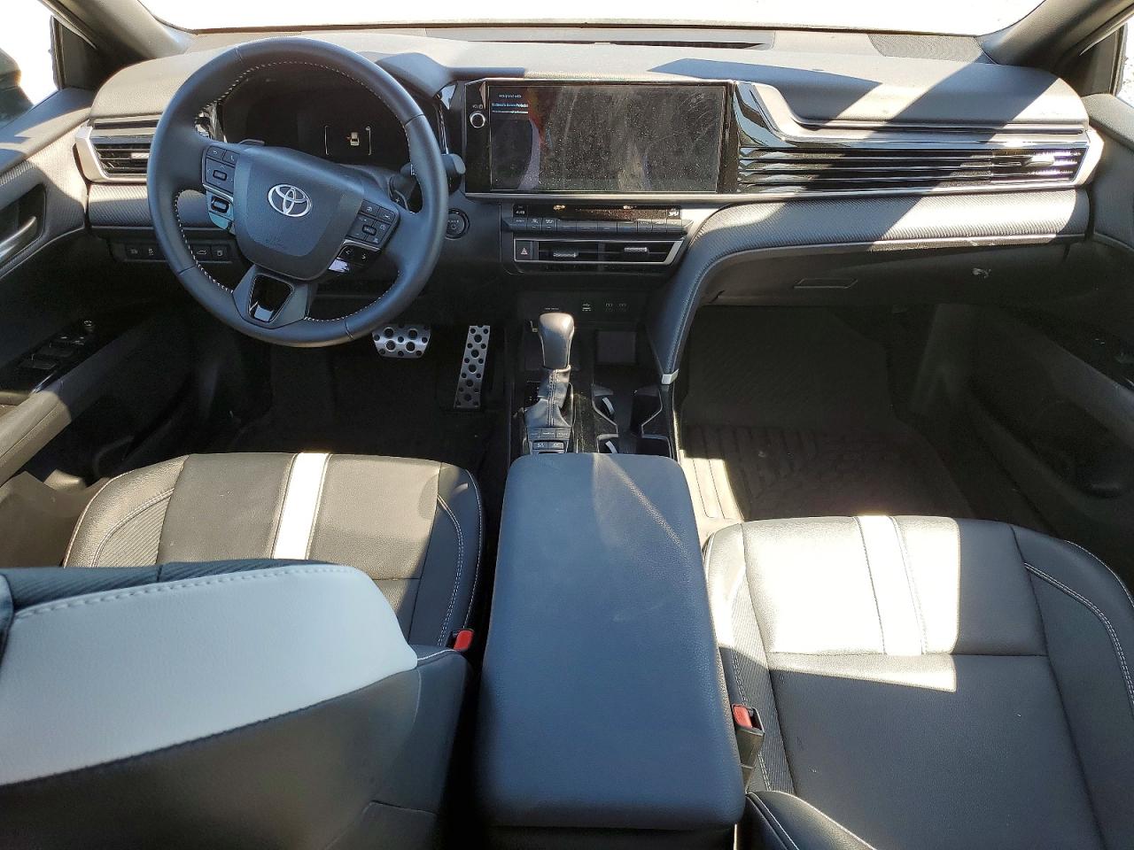 2025 TOYOTA CAMRY SE photo 22