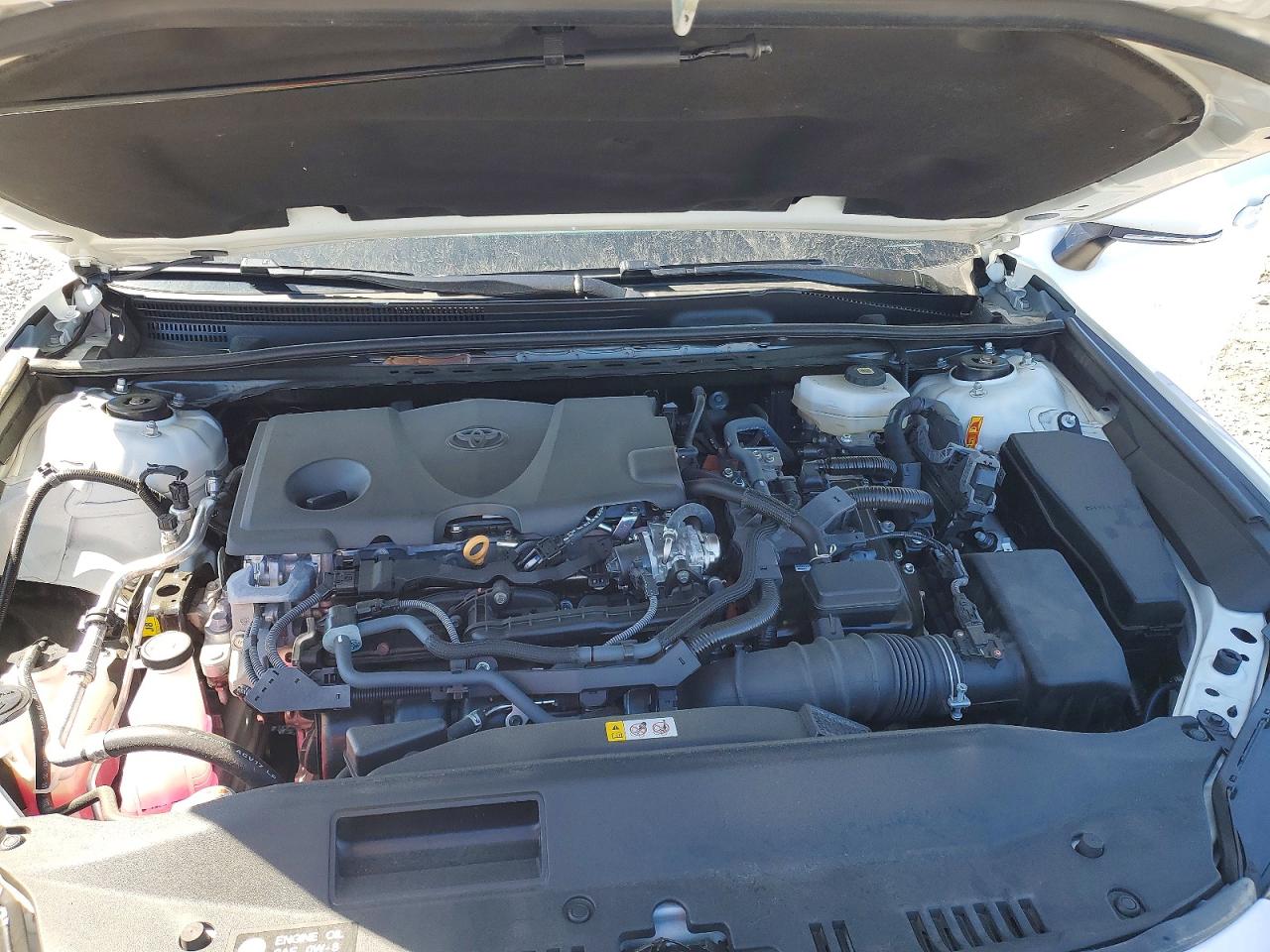 2025 TOYOTA CAMRY SE photo 31