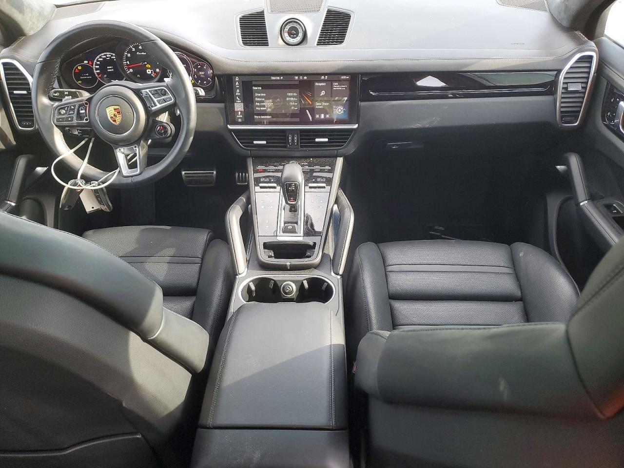 2021 PORSCHE CAYENNE TURBO photo 8