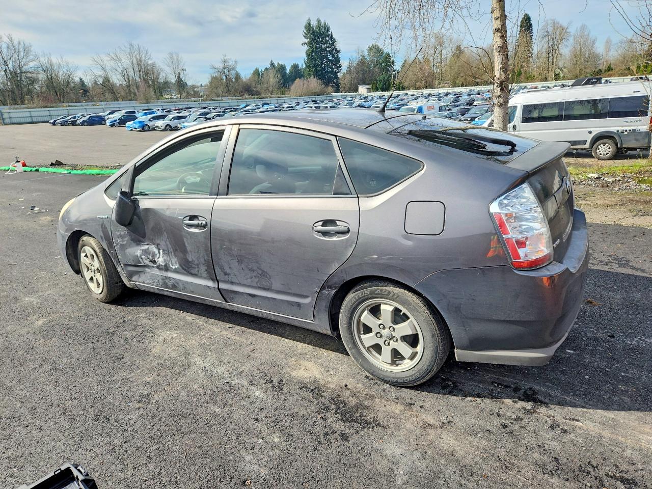 2008 TOYOTA PRIUS BASE photo 4