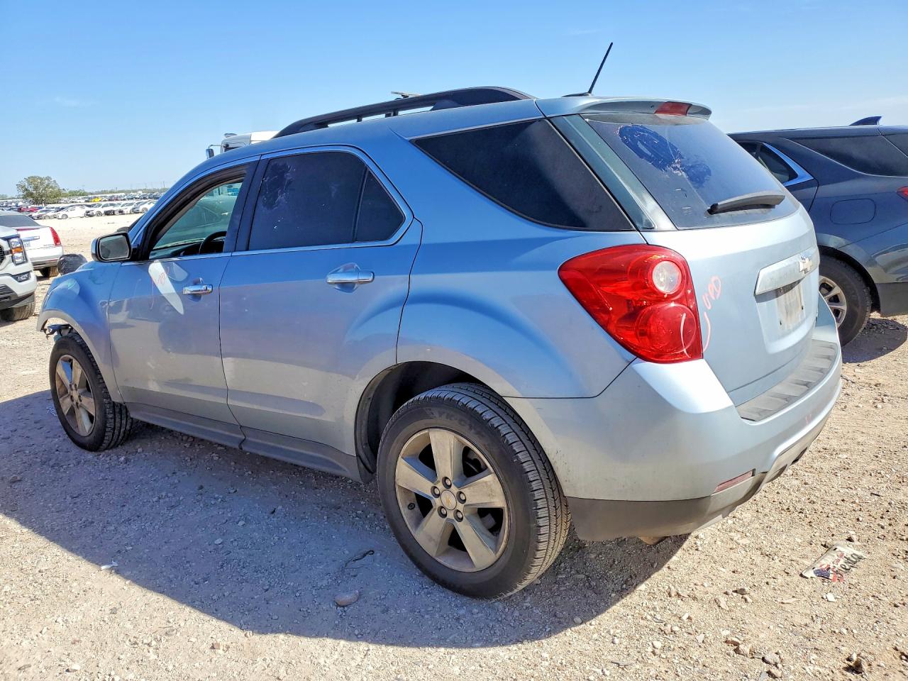 2015 CHEVROLET EQUINOX LT photo 3