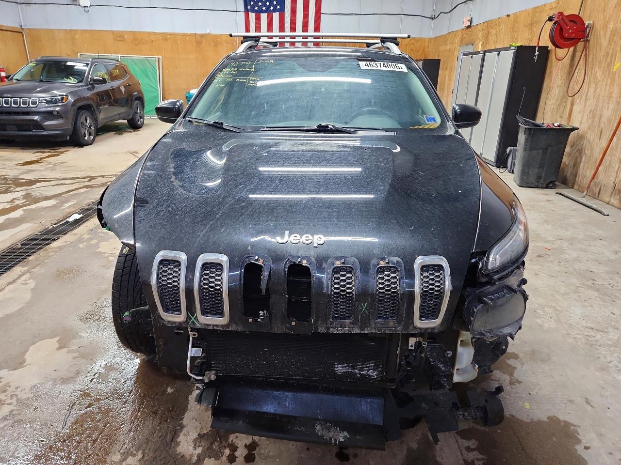 2016 JEEP CHEROKEE LATITUDE photo 9