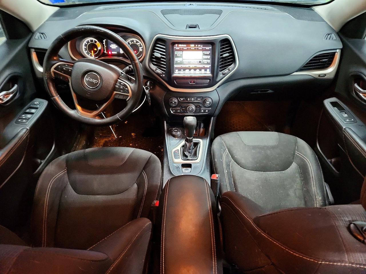 2016 JEEP CHEROKEE LATITUDE photo 15