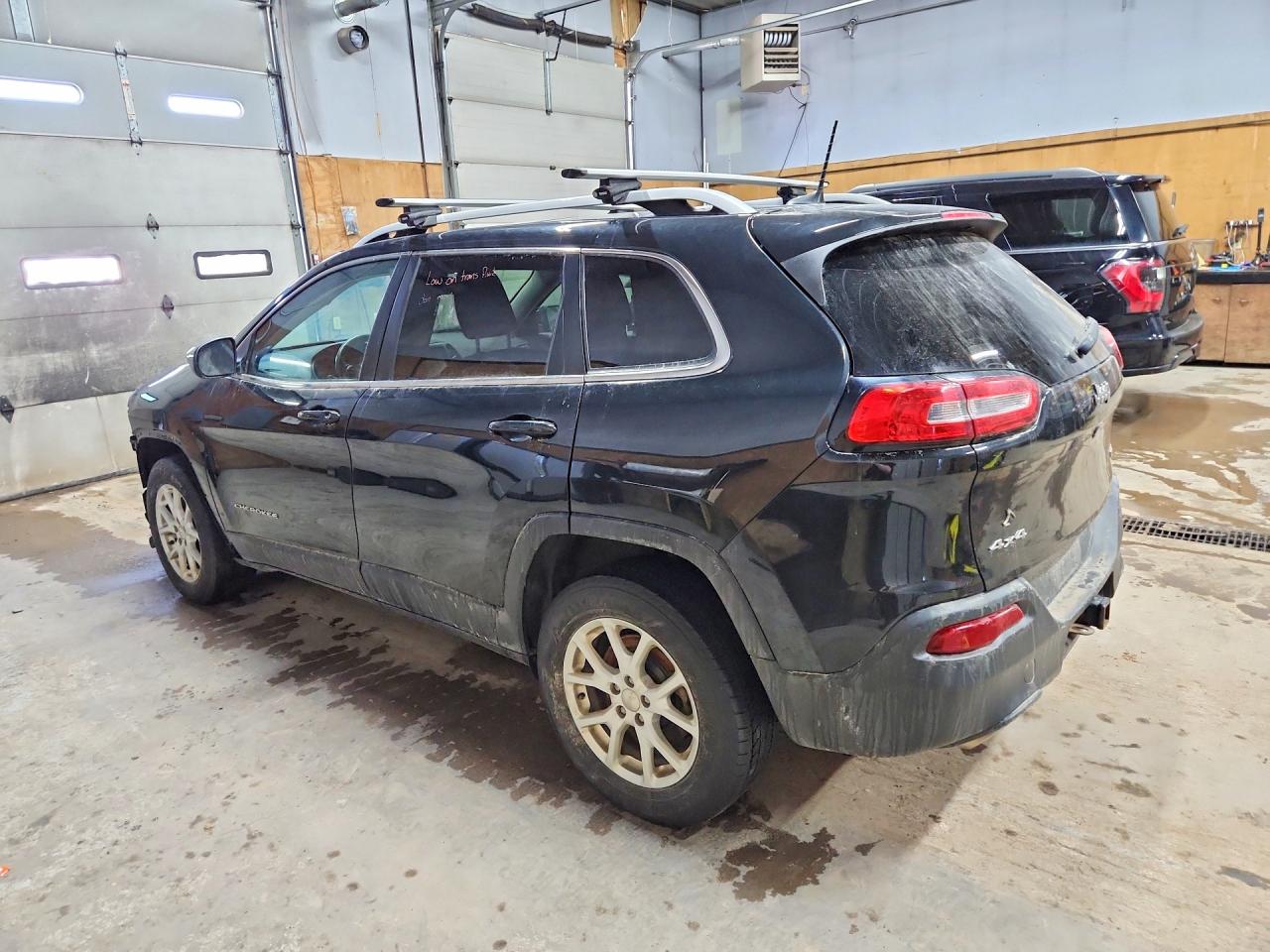 2016 JEEP CHEROKEE LATITUDE photo 3