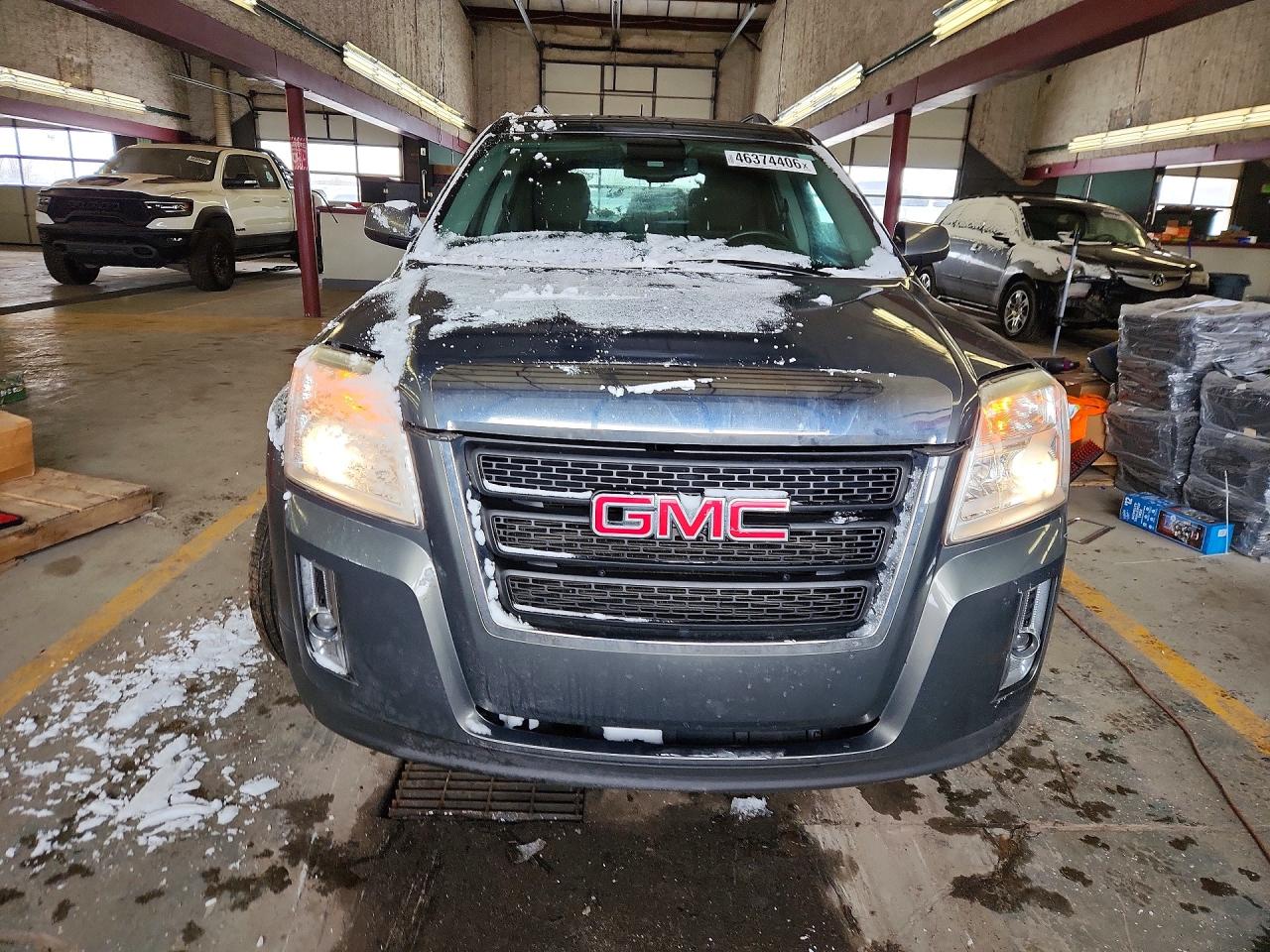 2013 GMC TERRAIN SLE photo 5