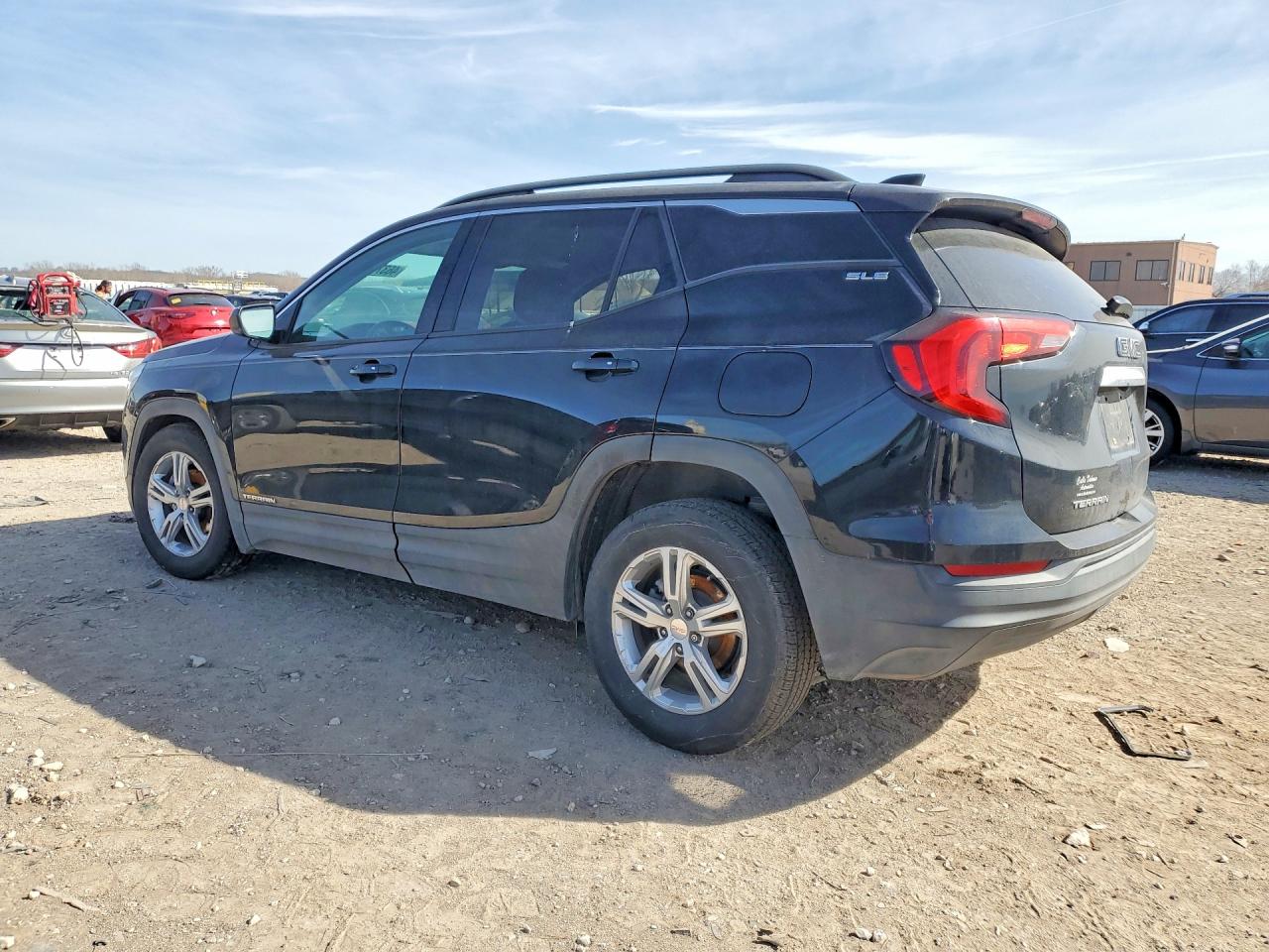 2019 GMC TERRAIN SLE photo 4