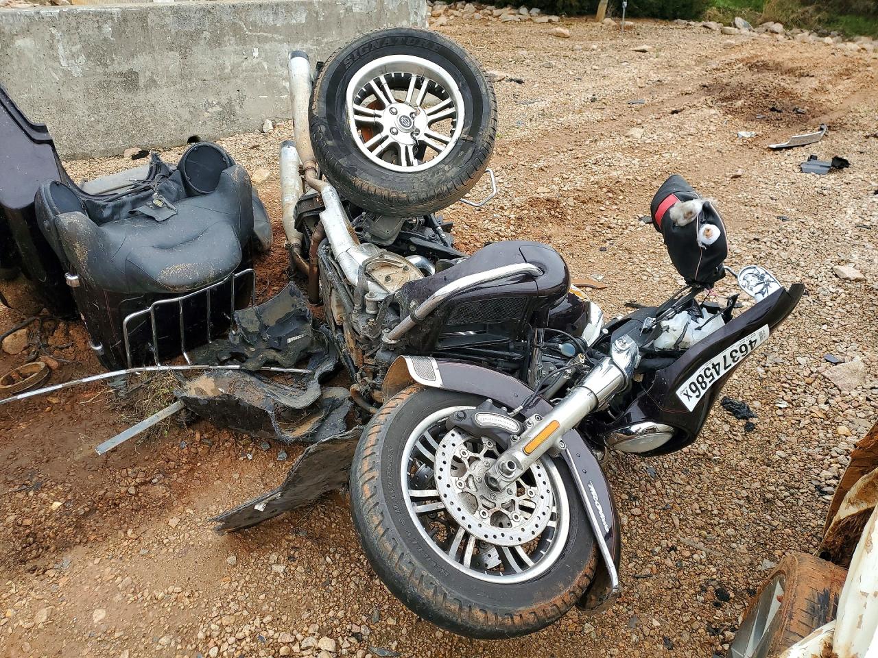 2014 HARLEY-DAVIDSON FLHTCUTG TRI GLIDE ULTRA photo 2