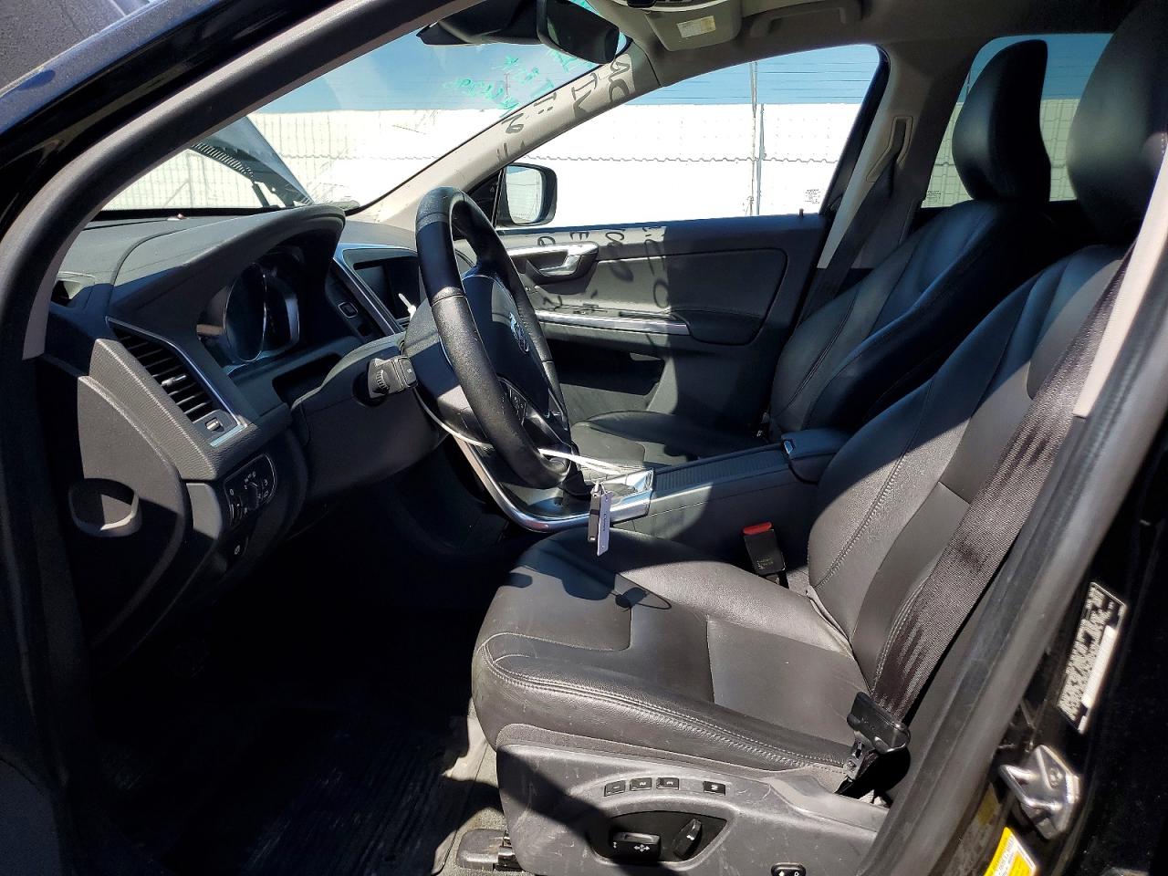 2016 VOLVO XC60 T5 PREMIER photo 7