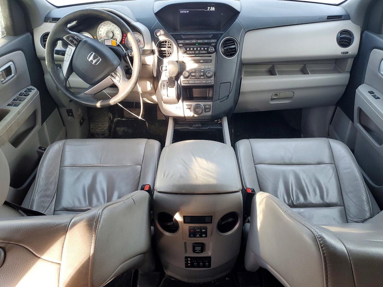 2015 HONDA PILOT EXL photo 15