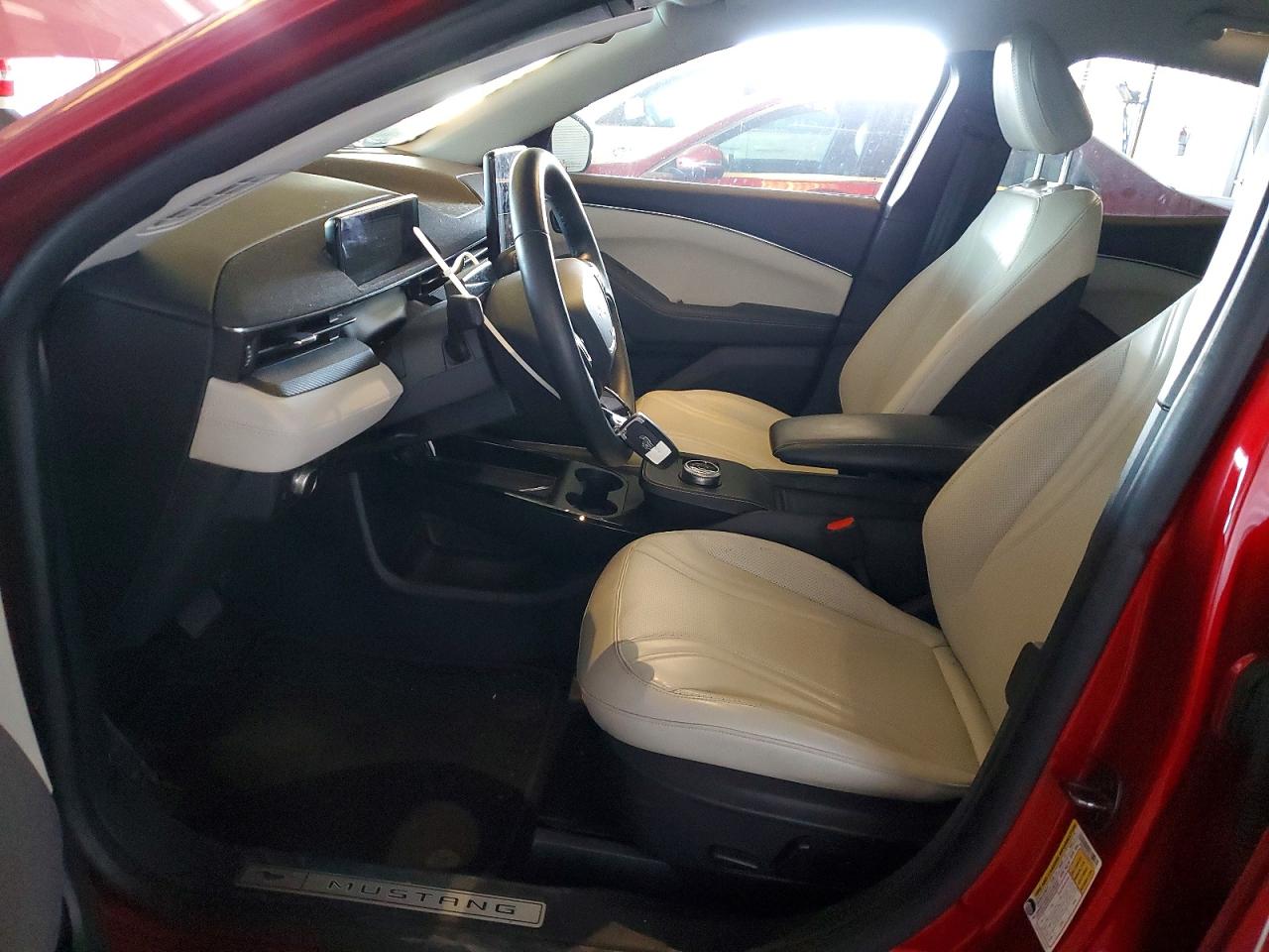 2021 FORD MUSTANG MACH-E PREMIUM photo 13