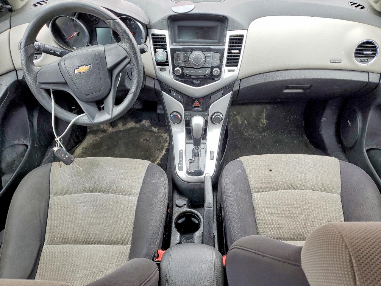 2014 CHEVROLET CRUZE LS photo 22