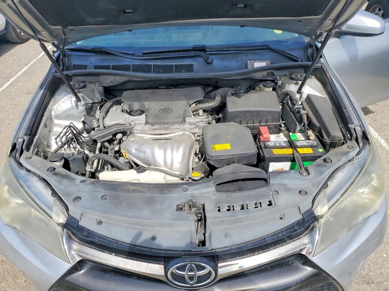 2015 TOYOTA CAMRY SE photo 21