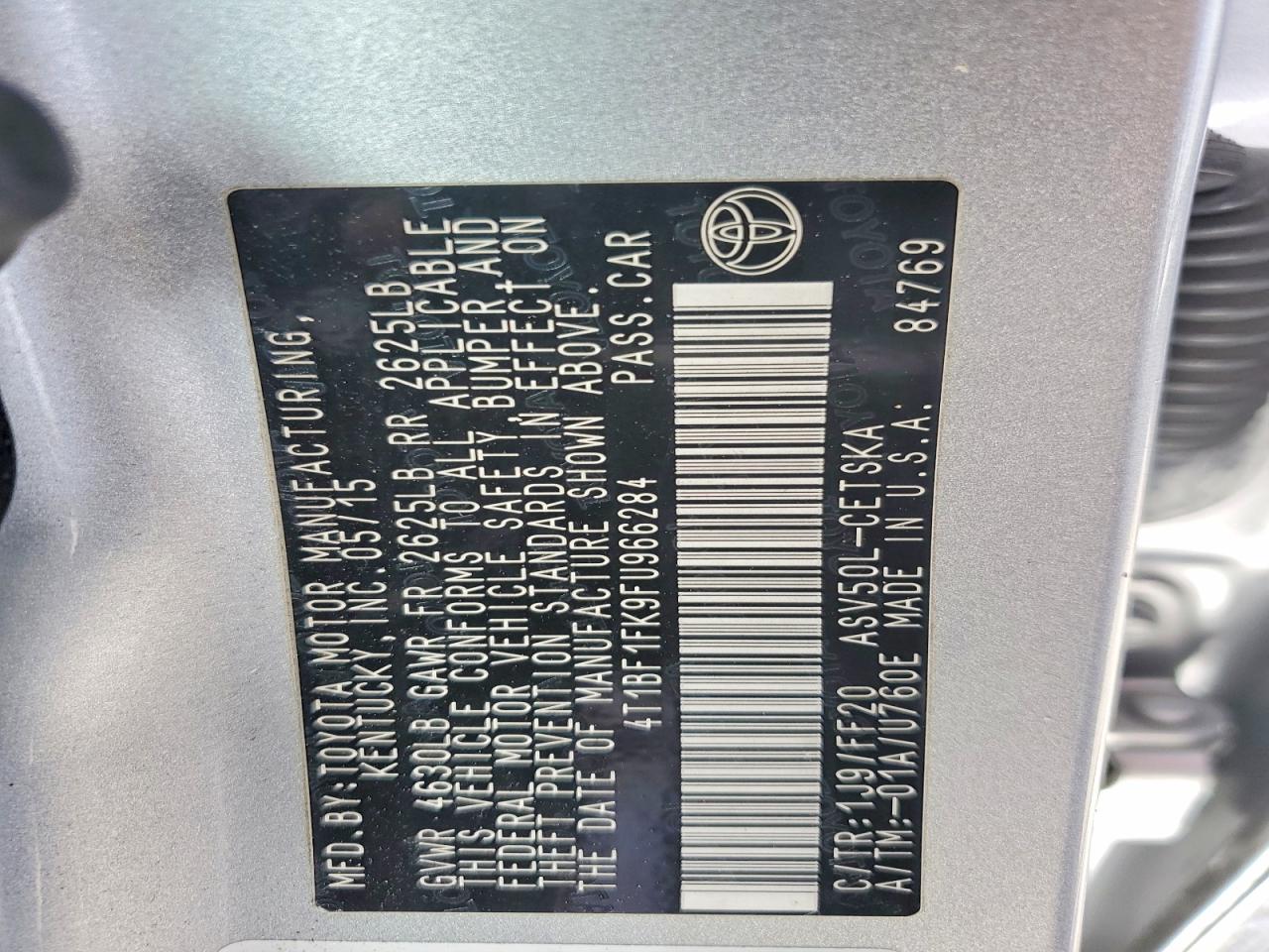 2015 TOYOTA CAMRY SE photo 23