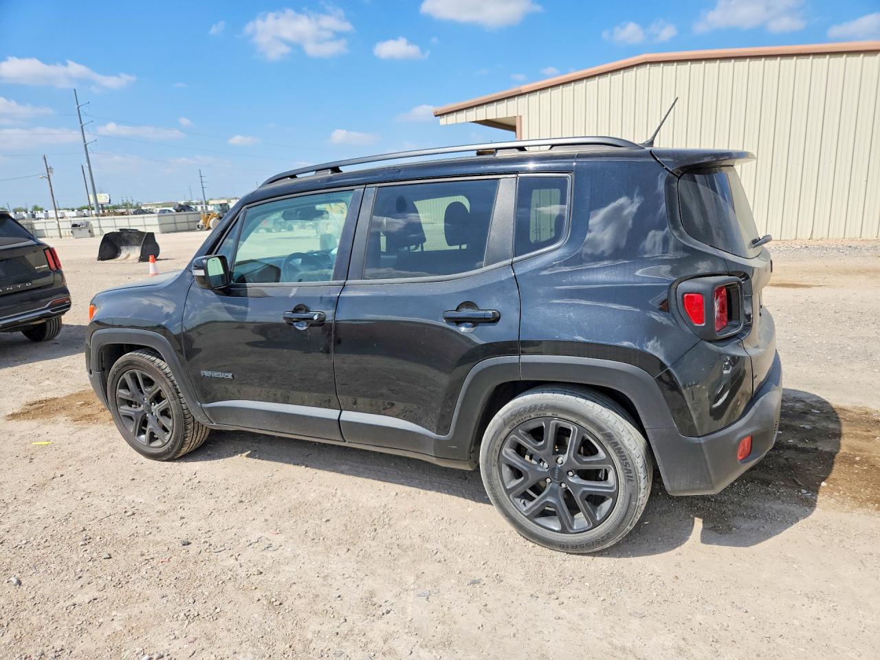 2017 JEEP RENEGADE LATITUDE photo 4