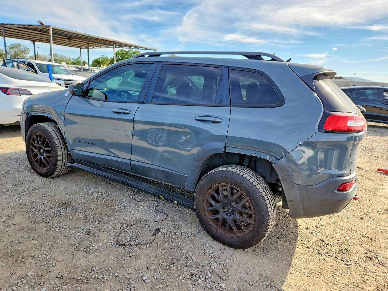 2014 JEEP CHEROKEE TRAILHAWK photo 3