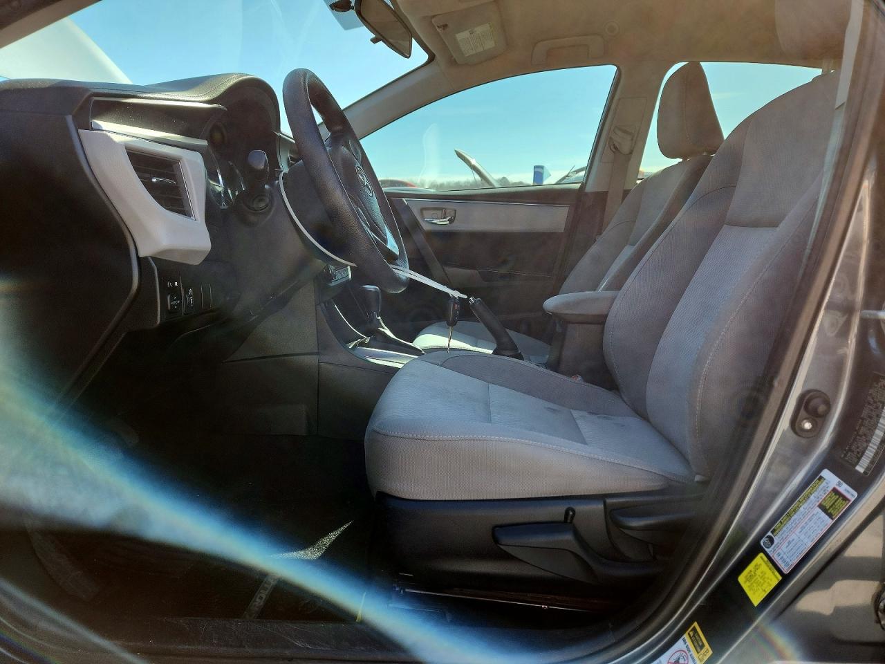2015 TOYOTA COROLLA LE photo 13