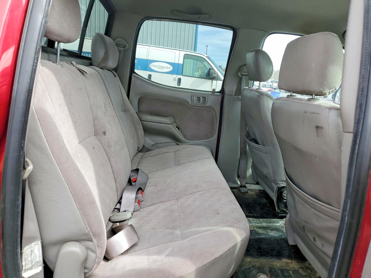 2004 TOYOTA TACOMA V6 photo 10
