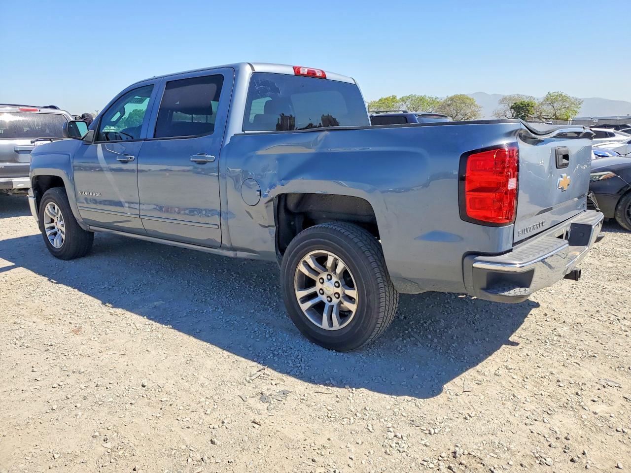 2015 CHEVROLET SILVERADO C1500 LT photo 4