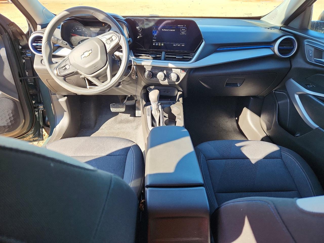 2025 CHEVROLET TRAX LS photo 8