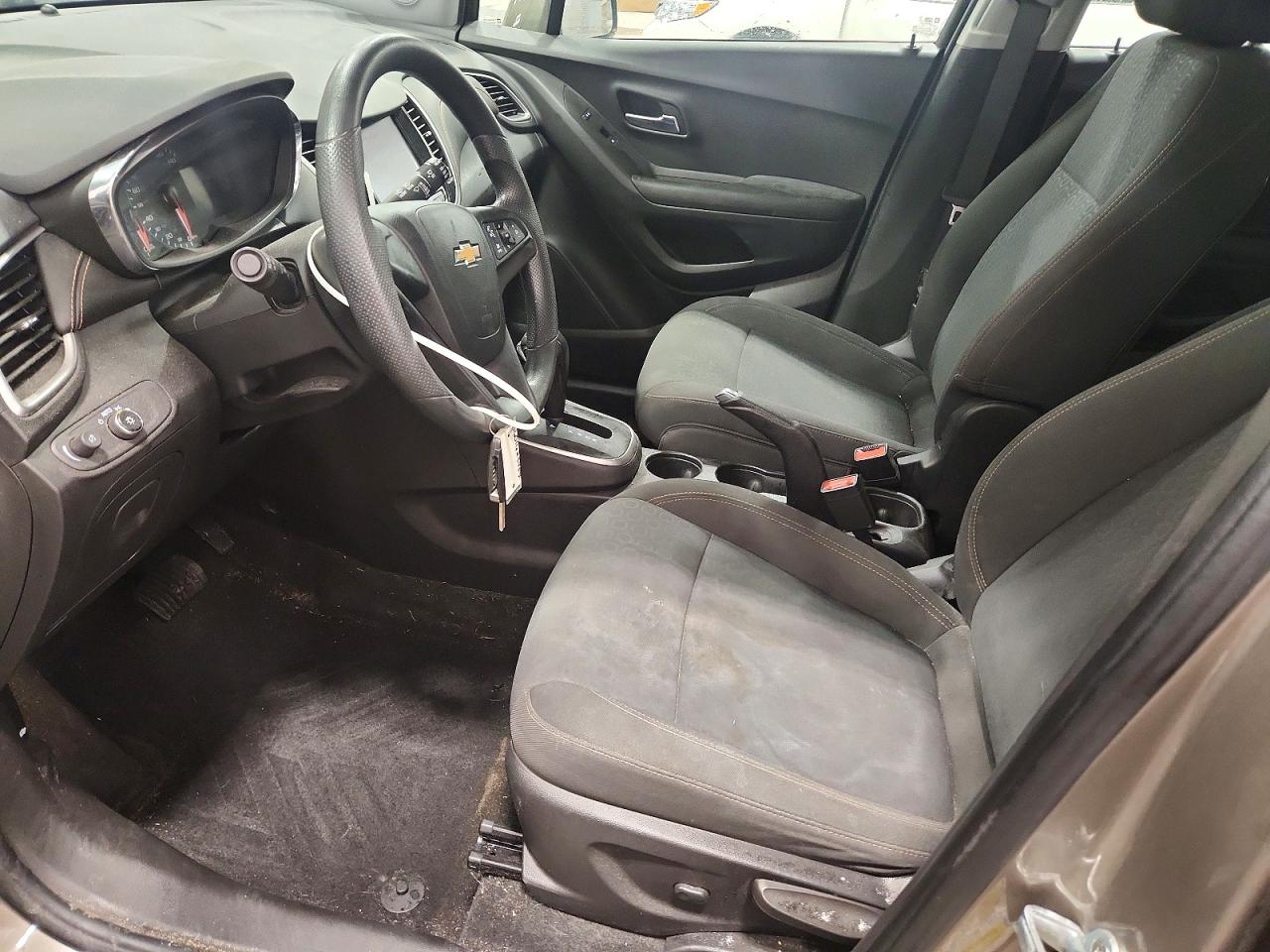 2021 CHEVROLET TRAX LS photo 13