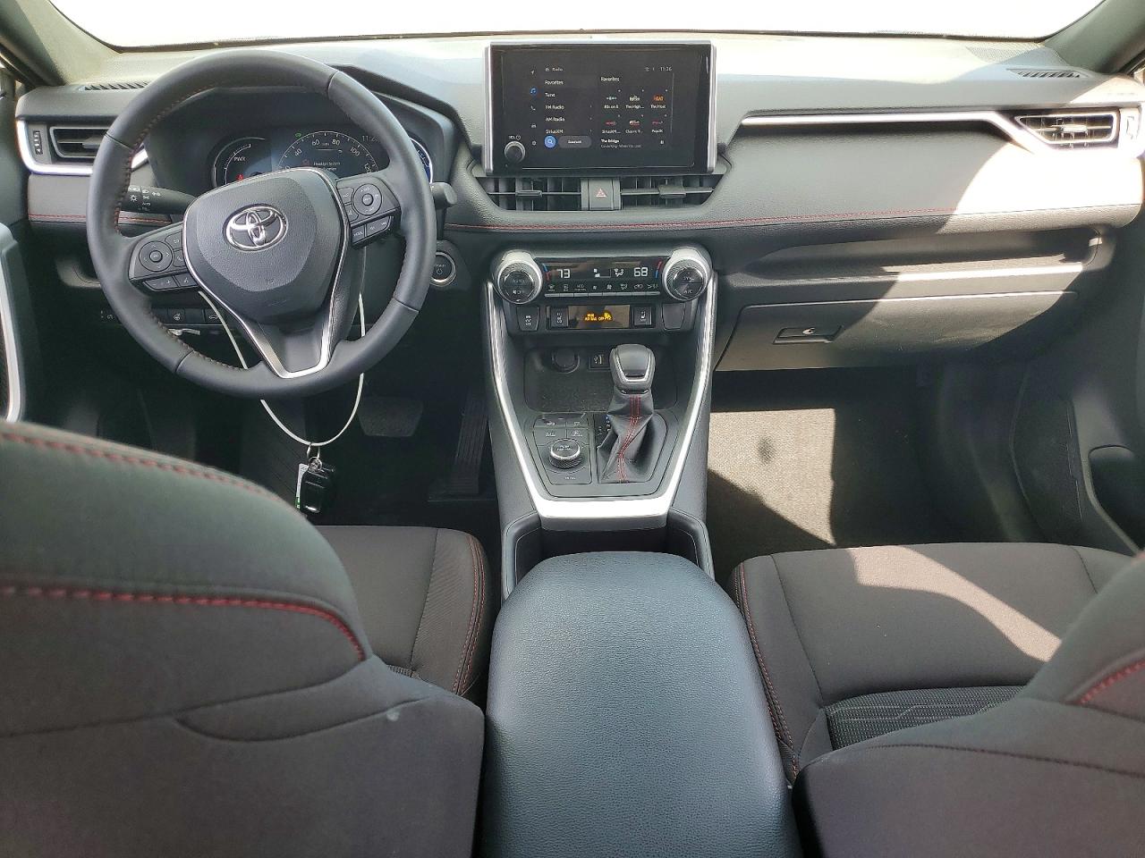 2024 TOYOTA RAV4 PRIME SE photo 8