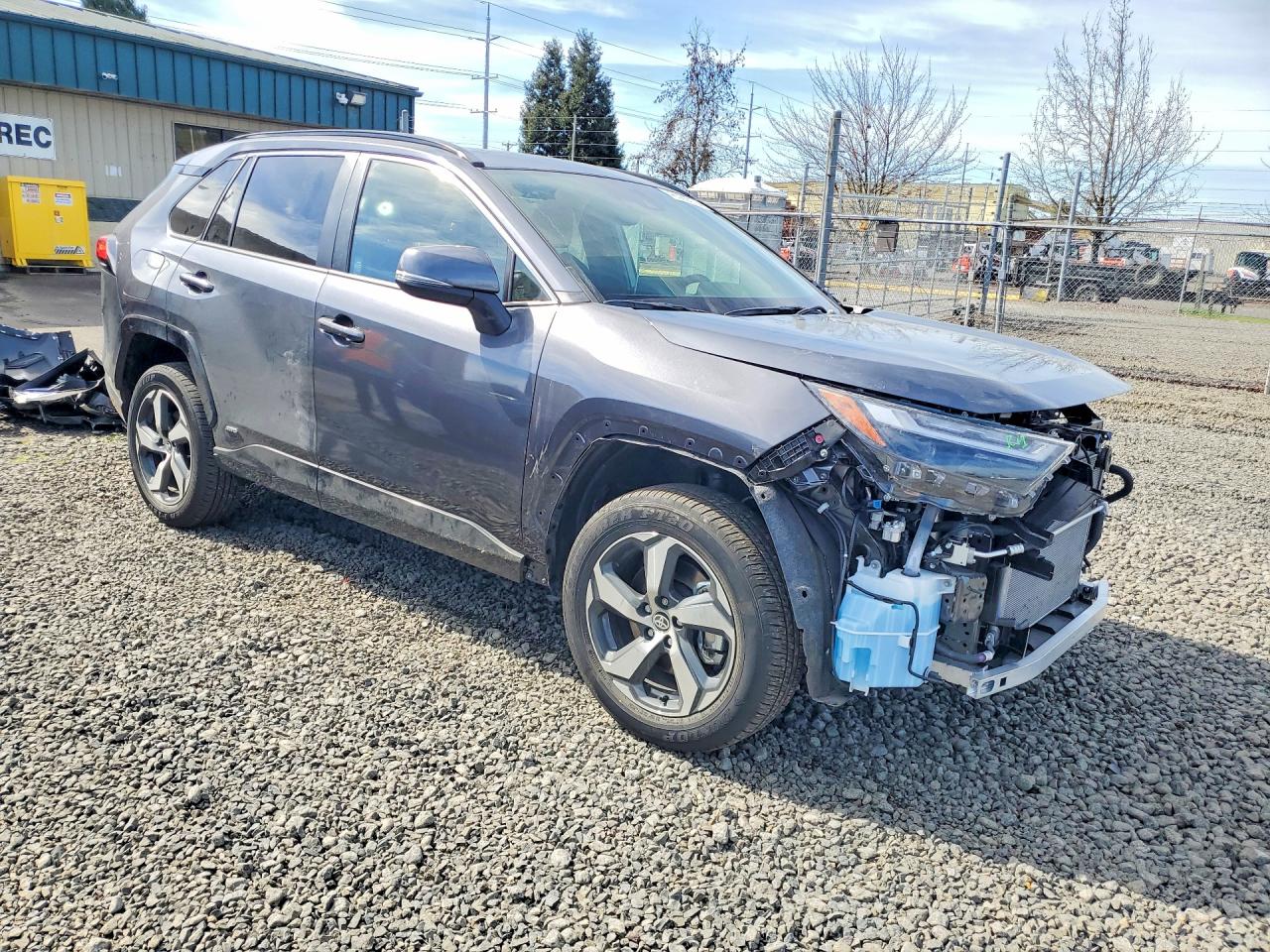 2024 TOYOTA RAV4 PRIME SE photo 4