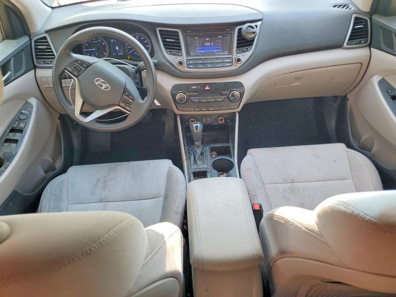 2018 HYUNDAI TUCSON SE photo 15