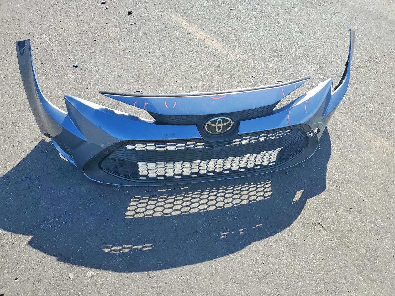 2022 TOYOTA COROLLA LE photo 12