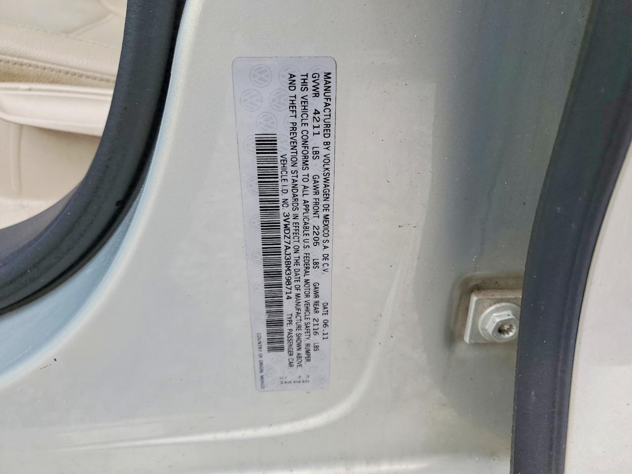 2011 VOLKSWAGEN JETTA SE photo 12