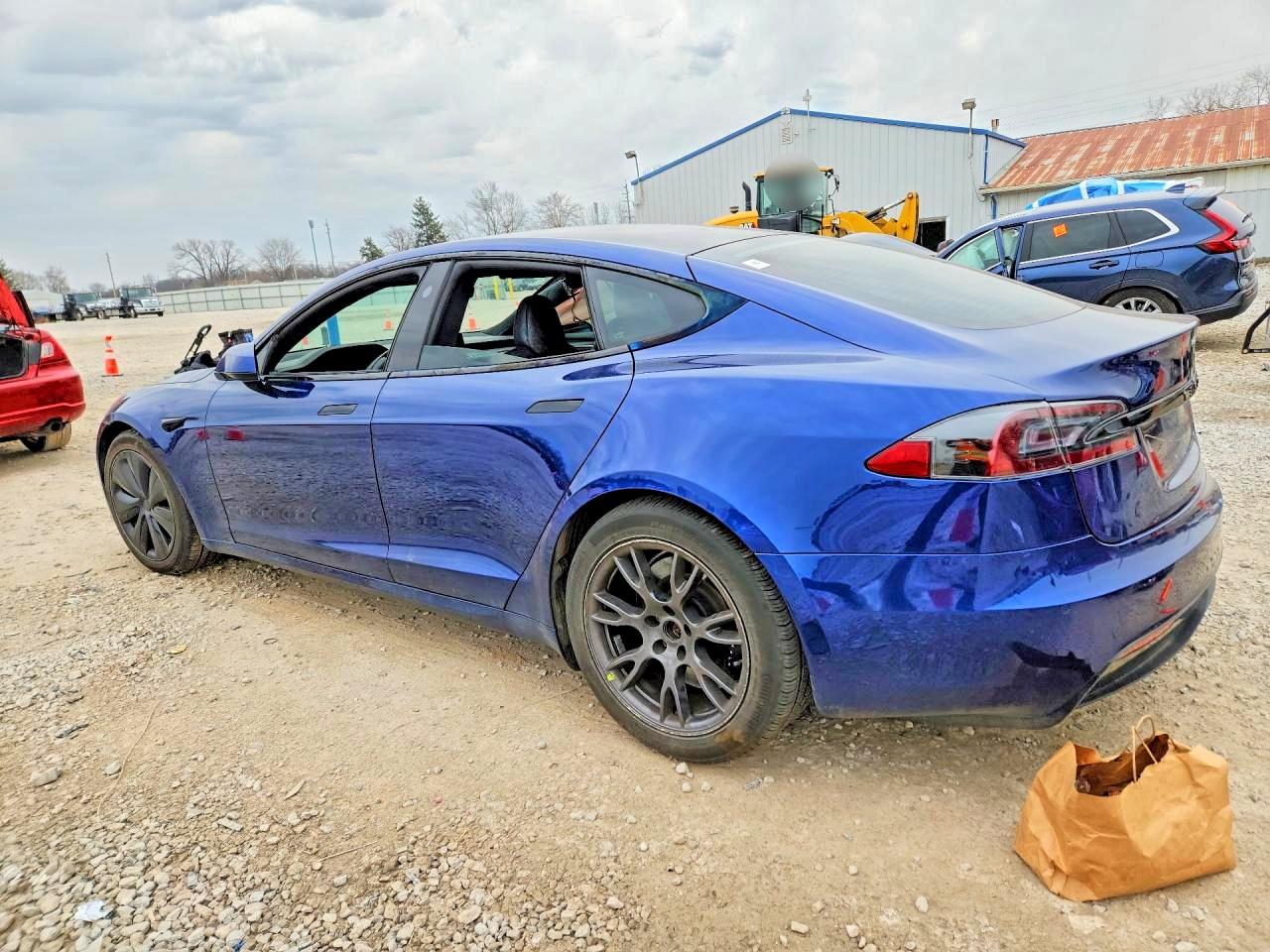 2022 TESLA MODEL S photo 2